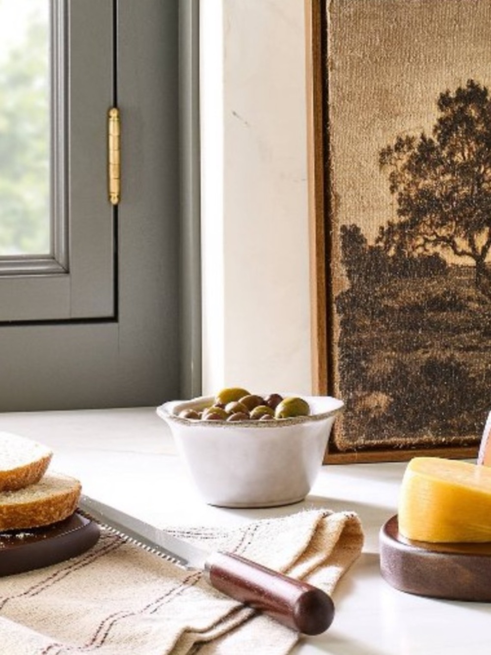 Magnolia White reactive glaze Ceramic mini bowls with Speckled Tan Edge
